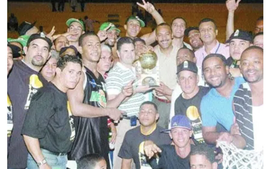 Metros de Santiago Campeón Basket Lidoba